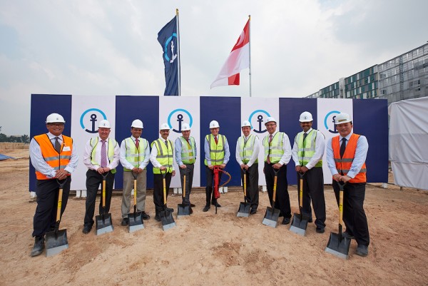 Kuehne + Nagel marks ground-breaking of a new multi-purpose warehouse facility in Singapore in the presence of Karl Gernandt, Chairman of Kuehne + Nagel International AG (centre)