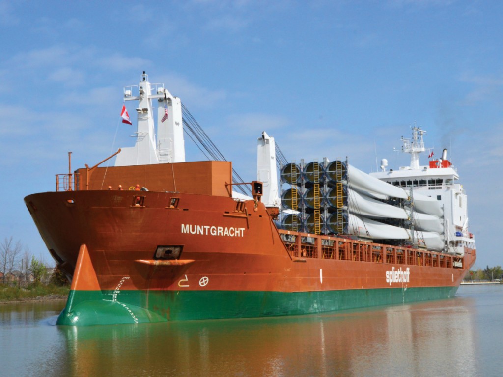 Muntgracht. The all-purpose vessels on Spliethoff’s CEE service frequently transit the St. Lawrence Seaway’s Welland Canal.