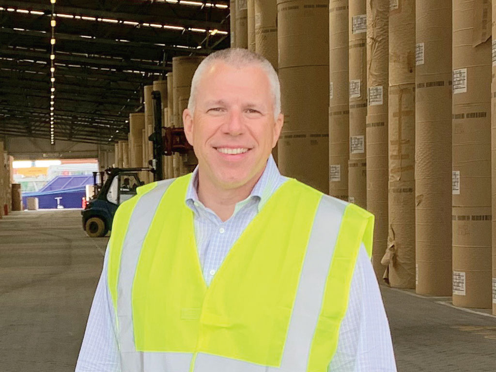  Bill Oliver, Georgia-Pacific’s senior director of global supply chain for several product sectors, believes efficient transportation and logistics practices facilitate significant value for customers. 