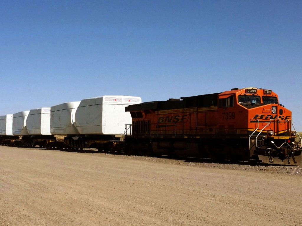 A unit train transports nacelles to New Mexico for installation at a wind farm project site. Photo credit: BNSF Logistics LLC