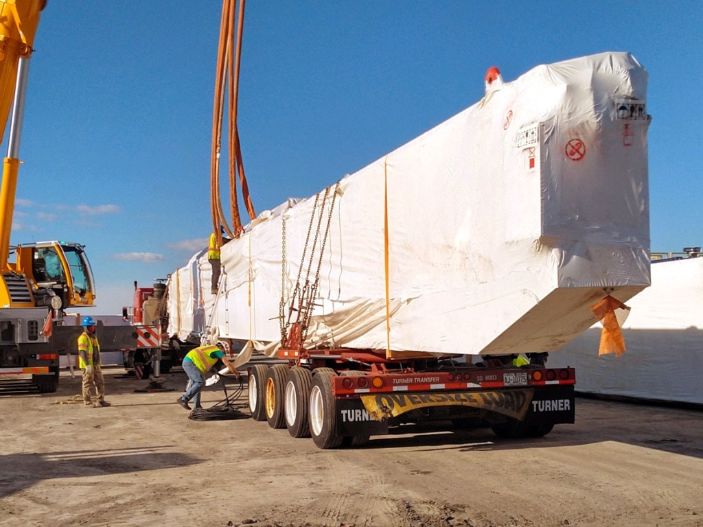 A 33-ton, 98-foot-long girder that arrived via the Port of Virginia is delivered for the Hampton Roads Bridge-Tunnel expansion project. Photo credit: Thunderbolt Global Logistics LLC
