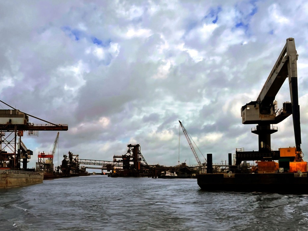 A custom-made, barge-mounted pedestal crane heads to the Louis Dreyfus Commodities grain dock at the Port of Greater Baton Rouge.