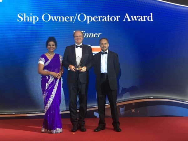 Nicolas Sartini, APL CEO (middle), received the Ship Operator Award at the Seatrade Maritime Awards Asia 2018