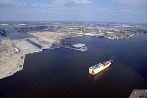 Kieldrecht lock in Port of Antwerp