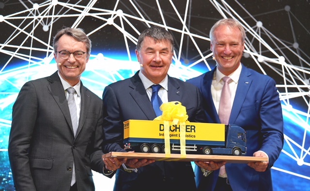 From left: Bernhard Simon, CEO Dachser, Albert Johnston, Managing Director, Johnston Logistics and soon of Dachser Ireland as well as Michael Schilling, COO Road Logistics at Dachser, at transport logistic in Munich.