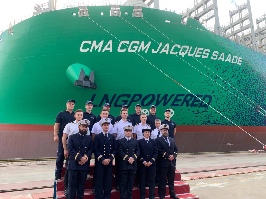 CMA CGM Group’s new flagship is the first of a series of nine 23 000 TEU container ships, a homogeneous LNG-powered fleet flying the French flag.
