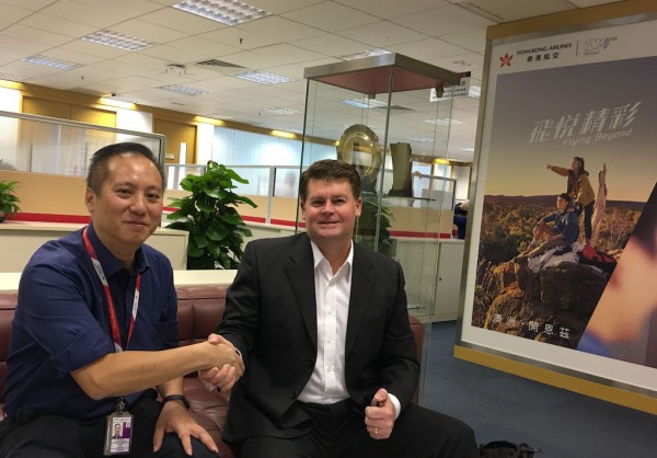  (left) Gary Leung, Assistant Manager Logistics, Hong Kong Airlines and Stuart Allen, CEO B&H Worldwide