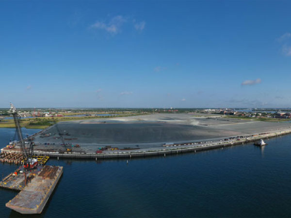 Phase One of the Hugh K. Leatherman Sr. Terminal in North Charleston is set to open along the Cooper River in 2021. (Photo/S.C. Ports Authority) 
