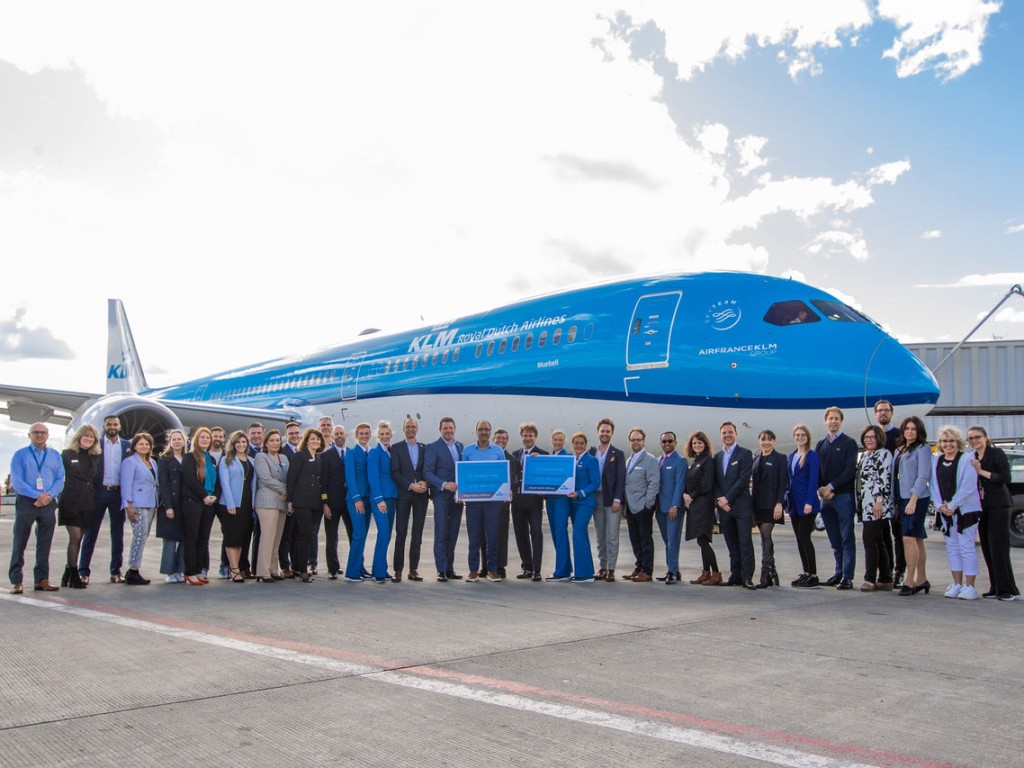 KLM 787 Dreamliner at YEG