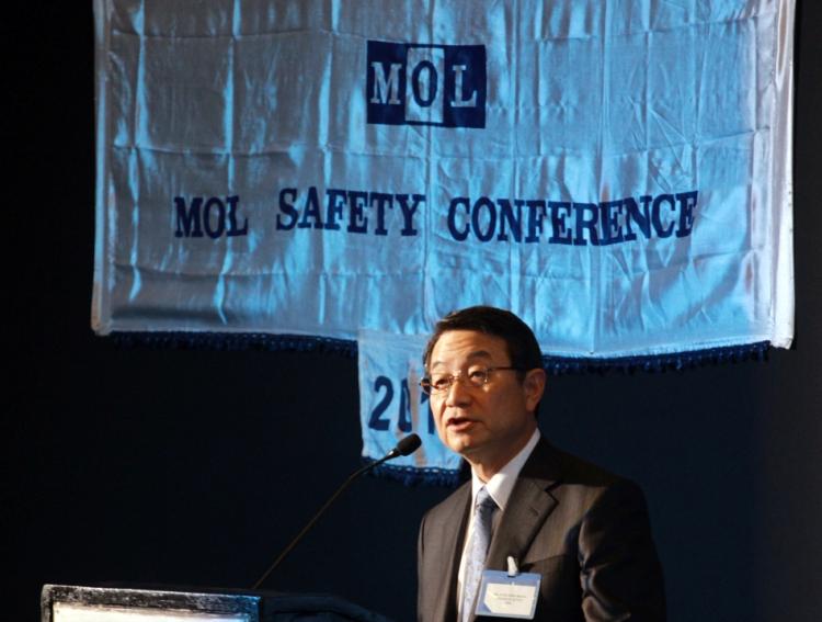MOL President & CEO Junichiro Ikeda delivering his opening speech at the conference in Mumbai