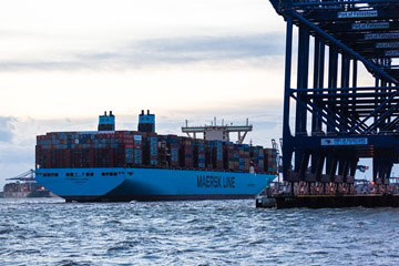 The 20,568 TEU Madrid Maersk berthing at the Port of Felixstowe