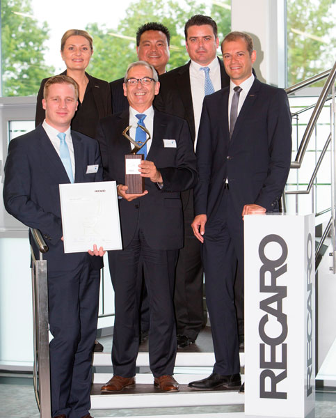 (Legend of the picture (from left to right): Tobias Deil, SDV Greater China Key Account Manager; Anette Beier, Recaro Team Leader Commodity Purchasing; Terrence Brown, SDV USA Aerospace Sales Manager; Rafael Salinas, Branch Manager of SDV Dallas; Joachim Ley, Recaro Executive Vice President Supply Chain and Joachim Wittner, Branch Manager of SDV-Geis Stuttgart