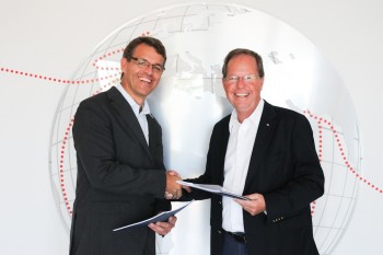 VOR Signing Knut Frostad CEO of Volvo Ocean Race with Lars Safverstrom