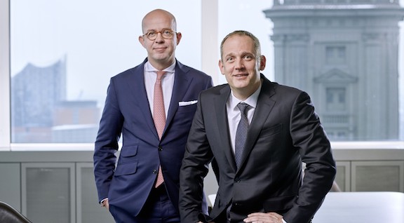 (from left to right): Jan-Hendrik Többe and Over Meyer, Managing Partner ZEABORN Group Source: ZEABORN Group