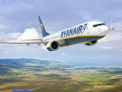 https://www.ajot.com/images/uploads/article/Boeing_Ryanair_2.jpg
