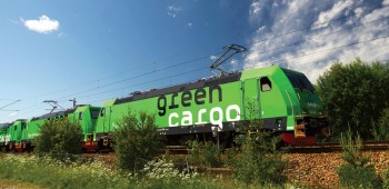 https://www.ajot.com/images/uploads/article/638-green-cargo-double-stack-rail.jpg