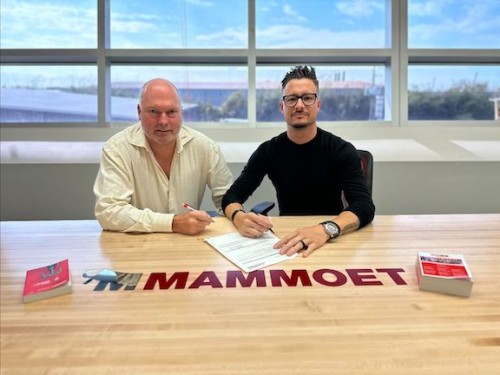 https://www.ajot.com/images/uploads/article/Mammoet_signing.jpeg