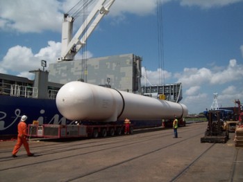 https://www.ajot.com/images/uploads/article/SafmarineMPV_transports_LNG_Gas_Compression_Tanks_destined_for_one_of_Nigeria%E2%80%99s_Oil__Gas_Projects._%281024x768%29.jpg