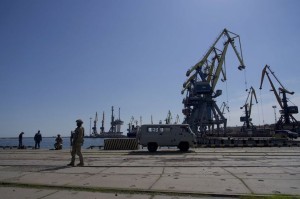 Ukraine says sea blockade threatens global food security