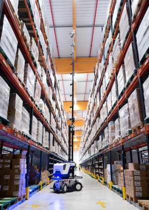 GEODIS Countbot is to carry out the annual inventory of a L’Oréal international distribution center
