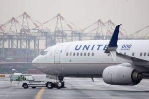 United Air raises 2023 profit outlook on overseas travel demand