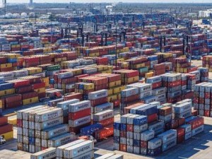 Port Houston Sets New Container Record