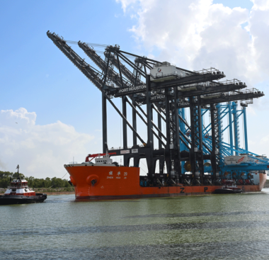 https://www.ajot.com/images/uploads/article/Port-Houston_Neo-Panamax-STS-Cranes.png