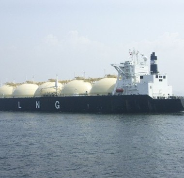 https://www.ajot.com/images/uploads/article/Shahamah_LNG_carrier.jpg