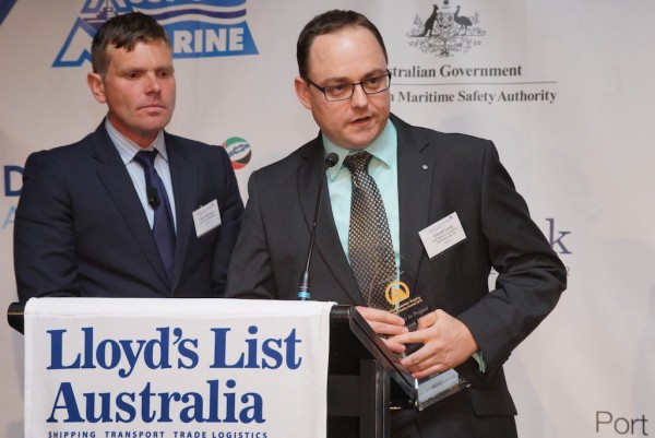 GAC Australia’s National Operations Manager, Gareth Long (right) receiving the award on behalf of GAC Group. Left: Master-of-Ceremony, Dean Atkinson