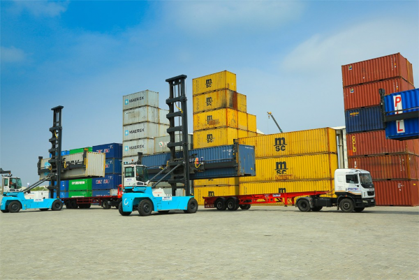 Spectra Logistics‘ container yard in operation.