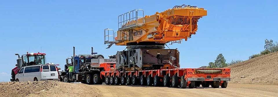 Transport of superstructures for a crawler crane weighing 130,000 lbs