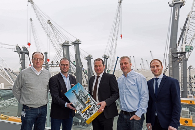 Teddy Folmer, the CEO of A. Henriksen Shipping recently visited the maritime manufacturing plant, located at the Baltic Sea in Rostock, Germany. F.L.T.R. Aron Boysen, Liebherr Sales Manager Scandinavia; Teddy Folmer CEO A. Henriksen Shipping A/S; Frank Pfister, Liebherr Sales Director mobile harbour cranes; Peter Nielsen, Senior Terminal Manager A. Henriksen Shipping A/S; Torsten Schapfl, Sales Manager mobile harbor cranes
