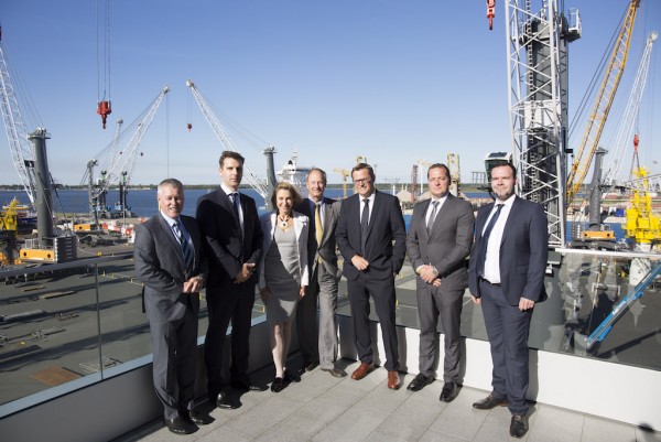 The US-Ambassador to Germany, John B. Emerson and his wife Kimberley visited the Liebherr factory in Rostock, Germany. From left to right: Gordon Clark, Sales Director Offshore Cranes; Daniel Poll, Sales Director Ship Cranes; John B. Emerson and his wife Kimberley; Leopold Berthold; Managing Director; Frank Pfister, Sales Director Mobile Harbour Cranes; Andreas Ritschel, Area Manager North America for Mobile Harbour Cranes.