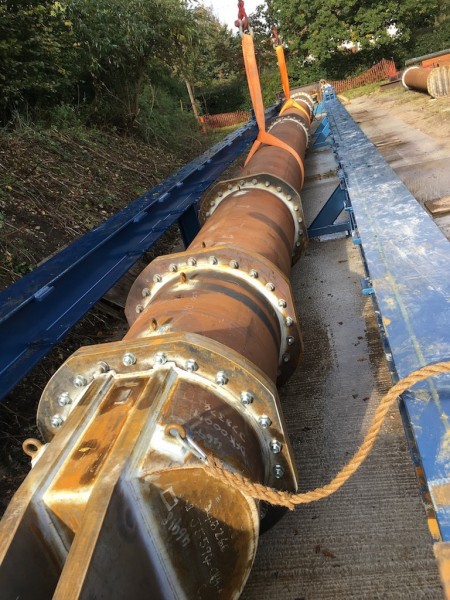 The 800X/1500 was tested in a purpose-built compression test rig that had to be upgraded to apply a proof load of 1,650t (working load limit [WLL] x 1.1) to the spreader beam.
