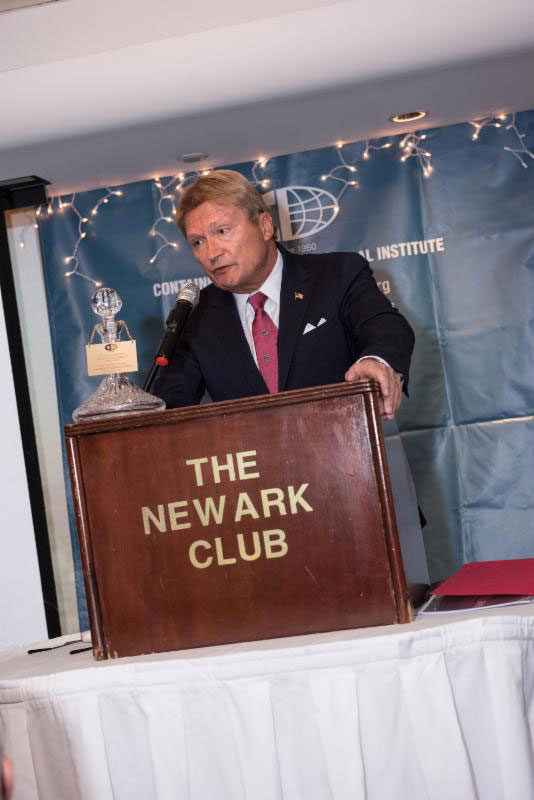 Wolfgang Freese, President, Hapag Lloyd Region Americas, accepts the 2015 Connie Award on December 7th at the Newark Club.